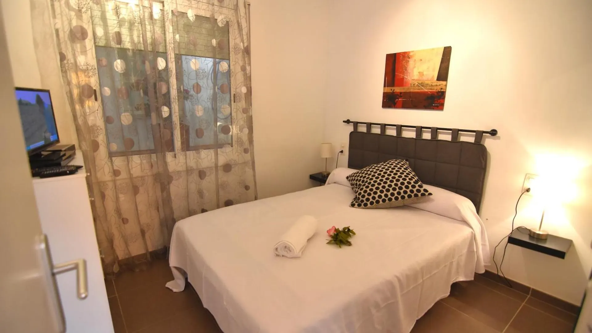 Rnet - Gaudi Roses Centre Apartment Spain